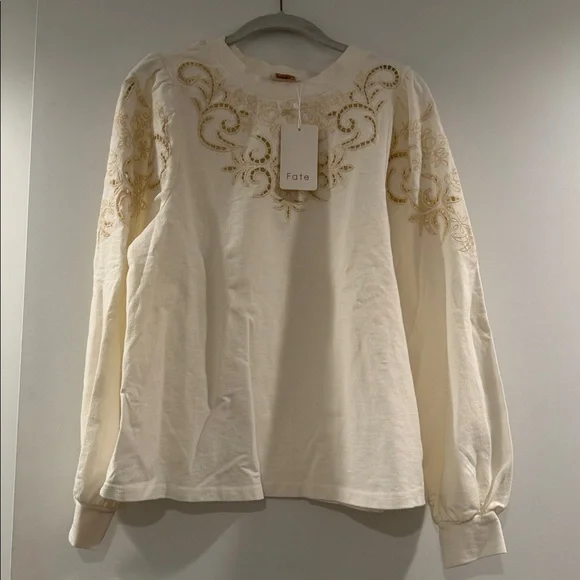 BNWT Fate Off White Cream Embroidered Eyelet  Women's Top, Sz Xsmall - Picture 3 of 12